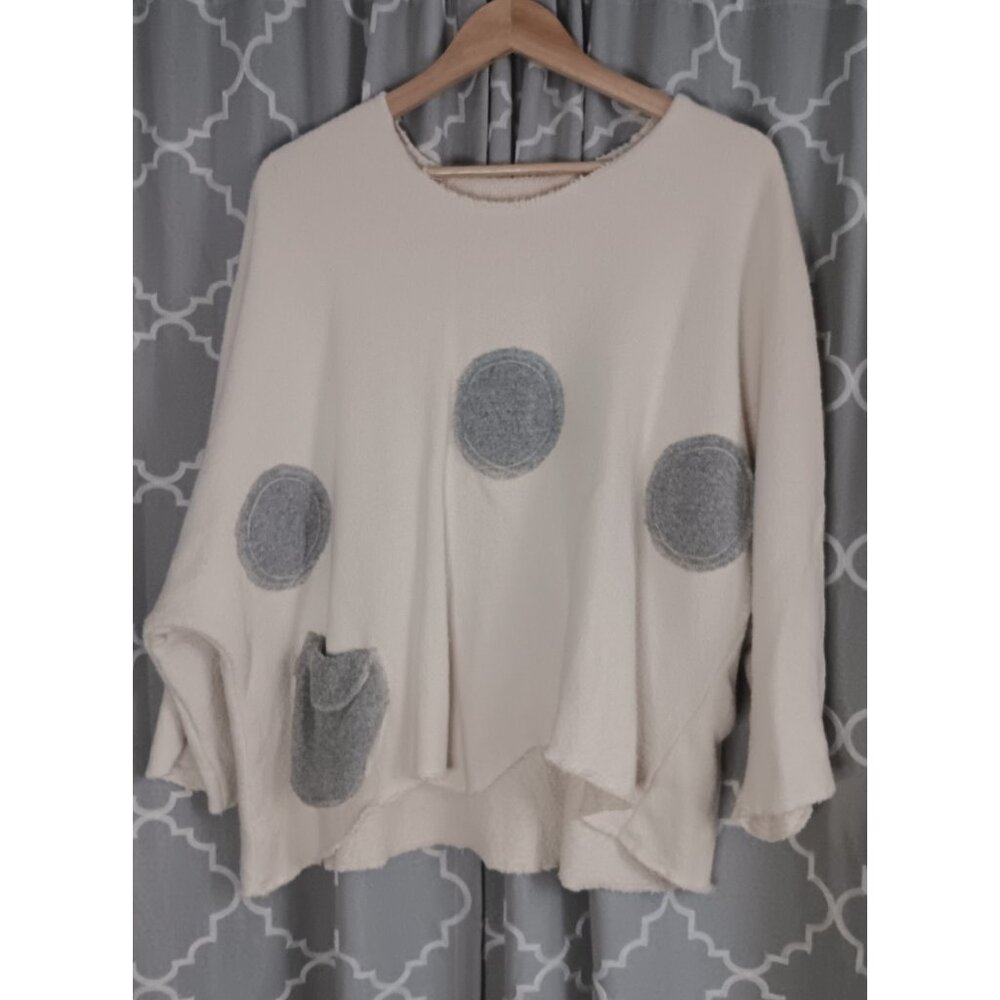Aug 27 A.M. Cream One Size Pullover Oversized Pocket Casual Lounge Comfort Top
